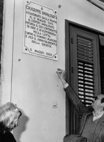 scoperta la targa di Peppino